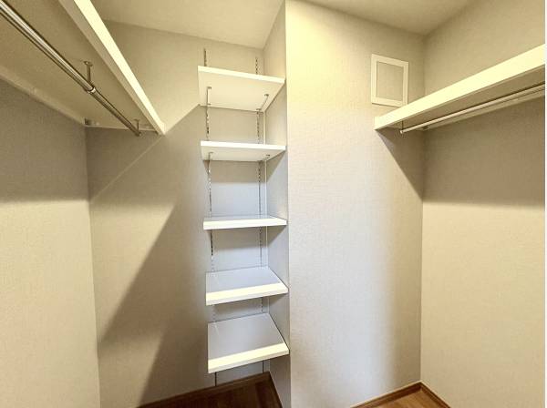 ウォークインクローゼット収納面も安心