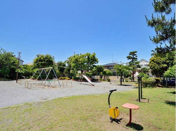松が岡公園まで徒歩2分（約90m）