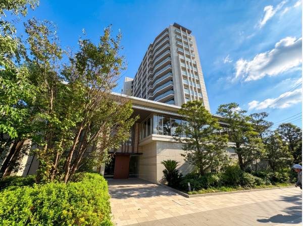 総戸数360戸の大型マンションです。