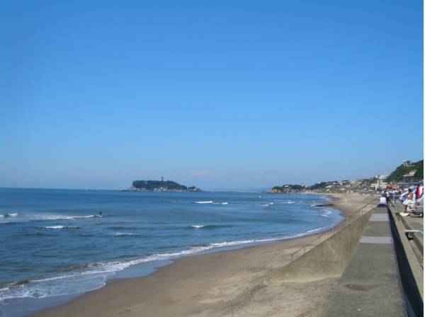 七里ガ浜海岸まで徒歩8分 (約640ｍ)