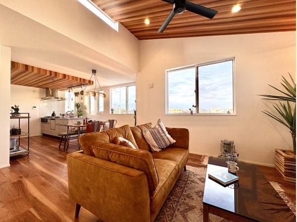 天井高で開放的なLDK