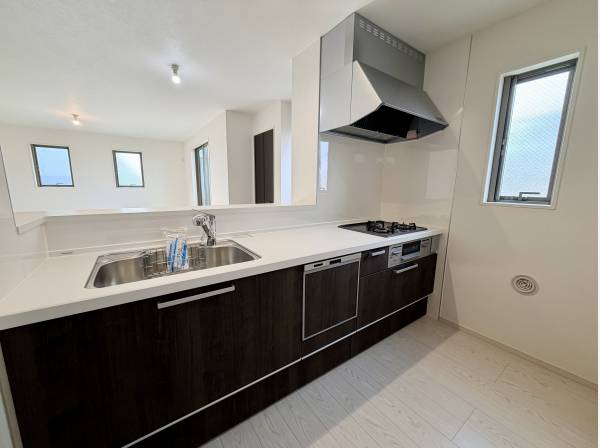 食洗機付きシステムキッチン