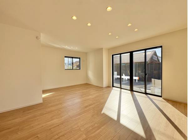 リビングの大開口サッシです。