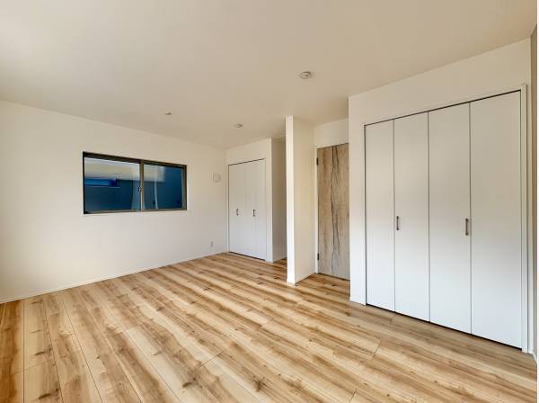 各居室にクローゼットを完備