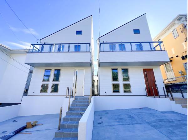 駐車スペースもゆったりとしております