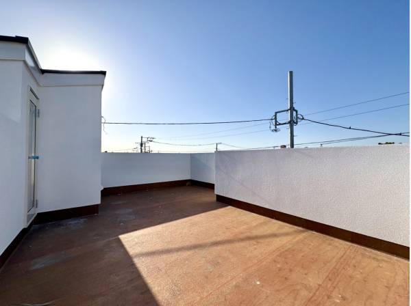 屋上は眺めも良く、お庭替わりにも使えます