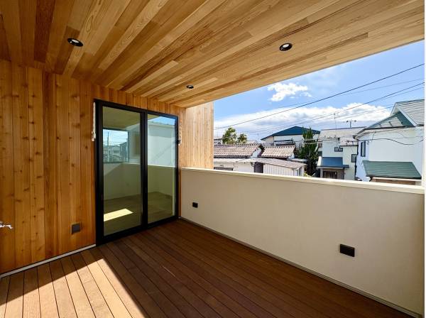 雨の日にも安心のインナーバルコニー