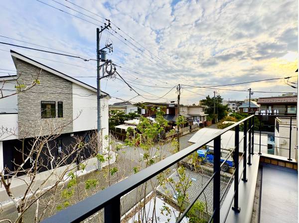 ２階居室からの抜け感のある眺望