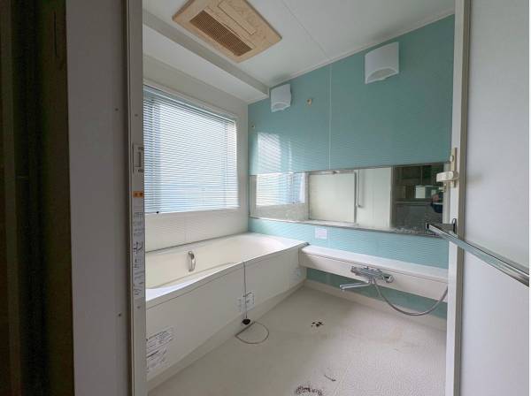 バスルームからも海を望むビューバス仕様