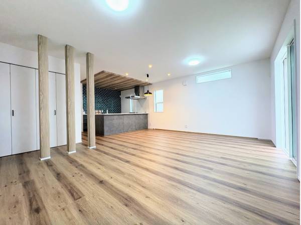 約20帖超の広々としたLDK