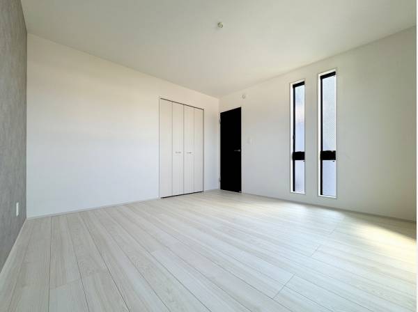 主寝室にぴったりな8帖のお部屋
