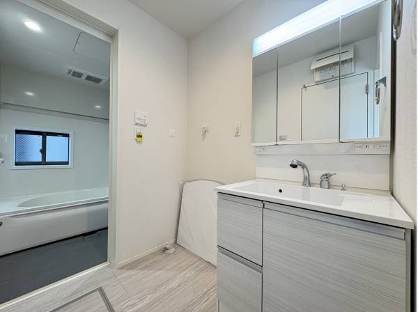 パウダールーム・バスルーム