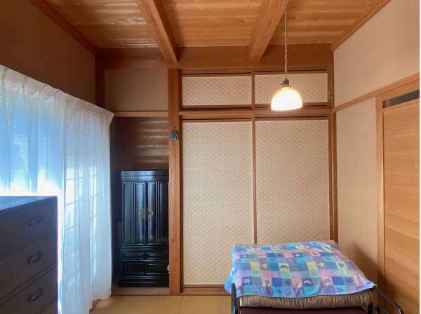 畳のぬくもりが心地よい和室