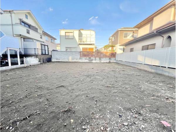 50坪とゆとりある敷地なので広いお庭も作れそうです。