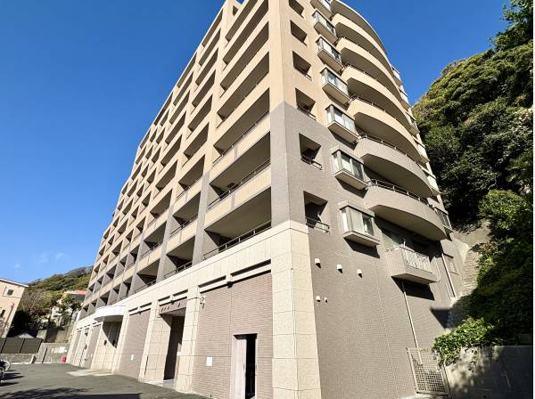 海まで徒歩2分（約160m）