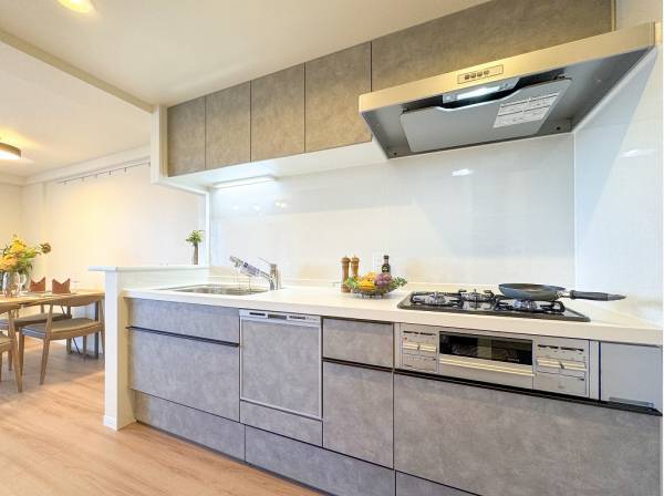 充実の設備を備えた便利なキッチン