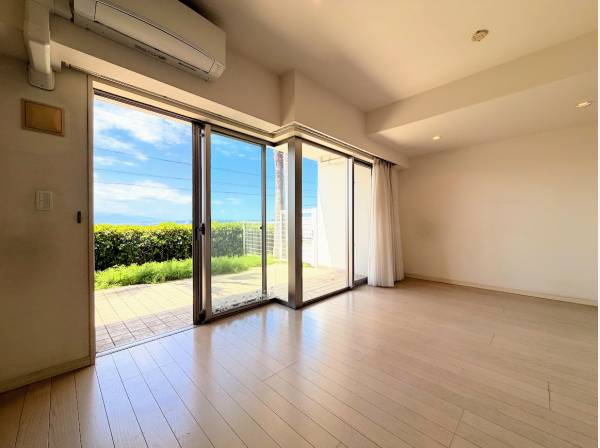 日当りも良く明るいお部屋でございます