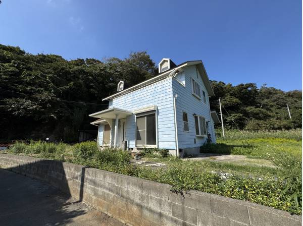 建物は再利用出来なさそうな感じではありましたが、詳細はプロにご相談を。