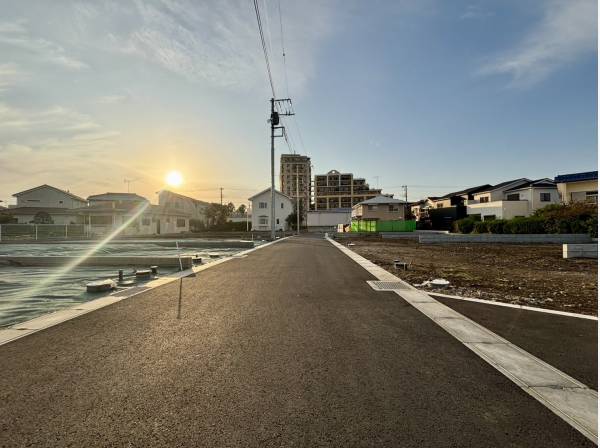 開発道路の幅は約5mございます