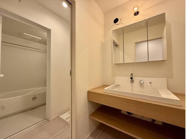 サニタリースペースと浴室