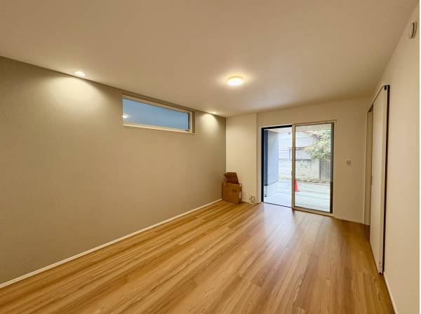 1階のお部屋は車庫と繋がっているため、荷物の出し入れも楽々です