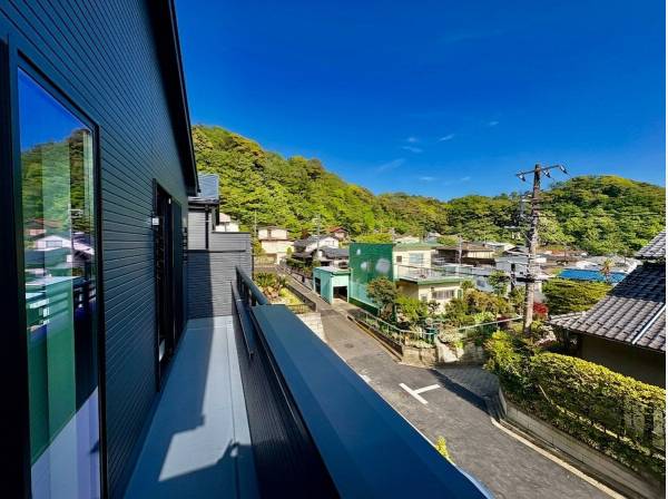 高台の為、日当たりも眺望も良好です！
