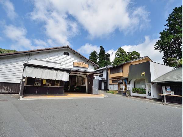 北鎌倉駅まで徒歩2分(約170ｍ)
