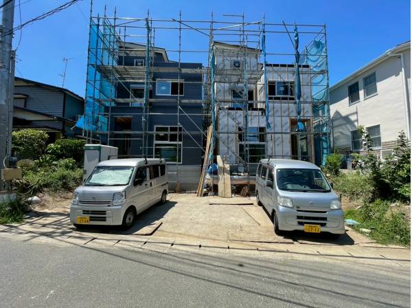 お車２台分駐車可能です！（車種による）