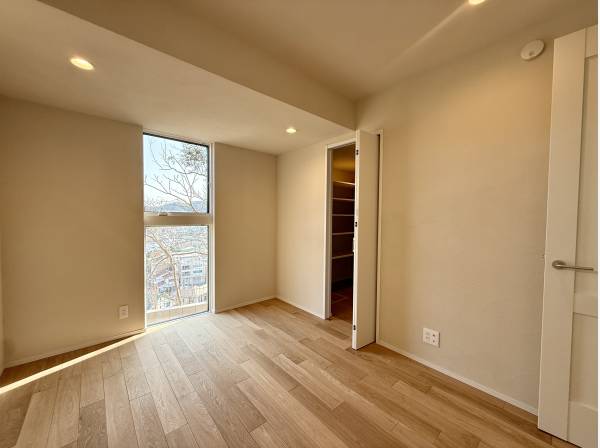 クローゼット完備の居室