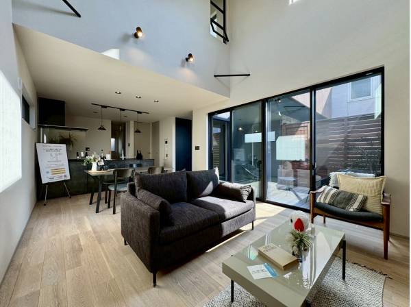 LDKからそのままウッドデッキへ！