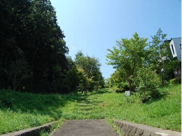 津西一丁目公園まで徒歩4分（約350m）
