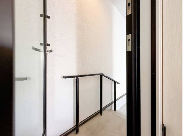 ガレージ内から室内への出入りも勿論可能です。