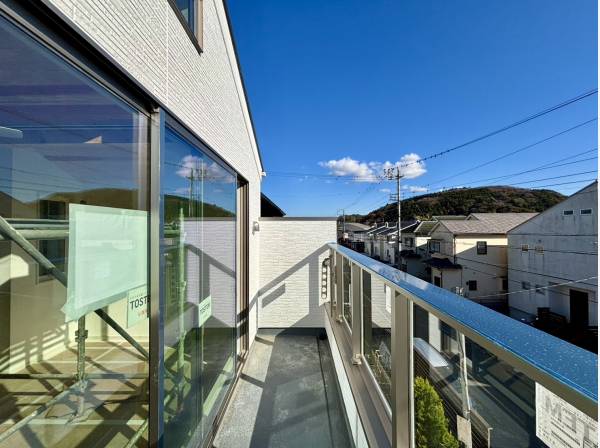 葉山の自然を感じる気持ちの良い眺望です。