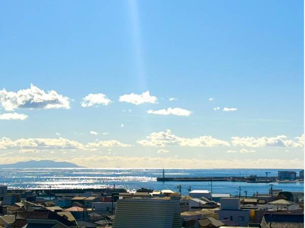 キラキラと輝く湘南の海を望むことができます♪