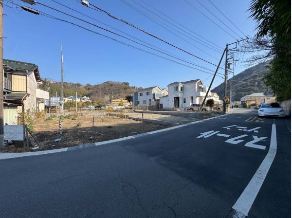 幅約6.1ｍの前面道路