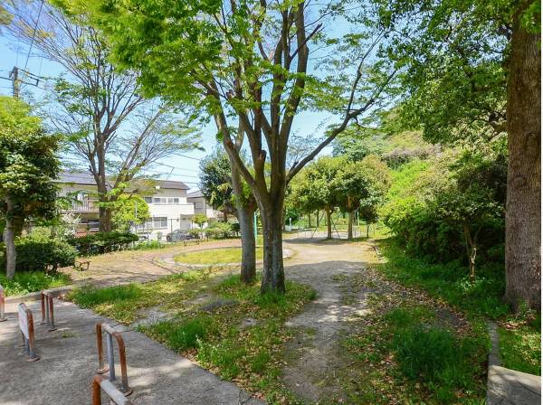 グリーンヒルこかげ公園まで徒歩3分（約170m）