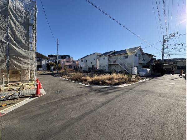 資産性にも有利な角地の開放感がございます。