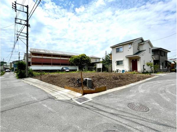 開放感のある現地、駅までもフラットアプローチです。