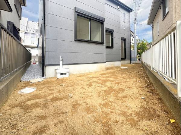 南側には程よい広さのお庭があります♪