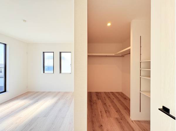 7.0帖の主寝室には大きなのWIC