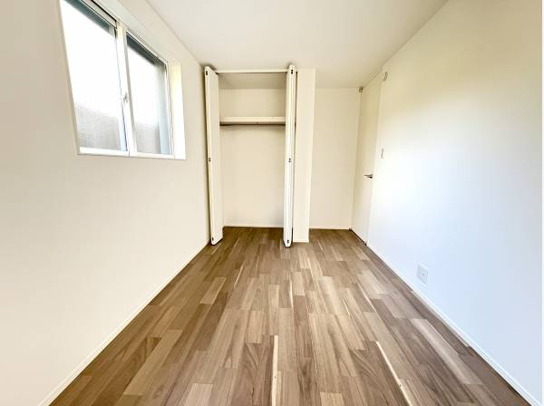 サービスルーム(洋室)5帖のお部屋