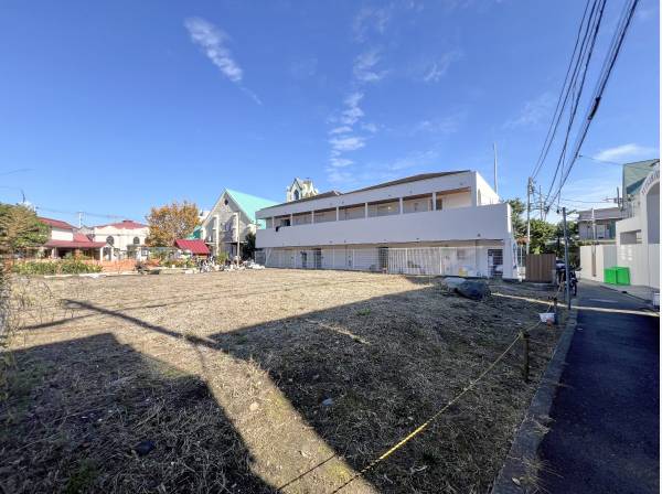 南道路で日当たりも良好です