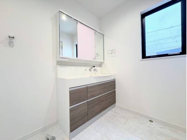 広々としたサニタリールーム