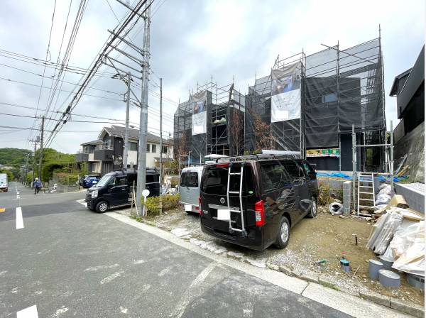 南道路に面しており陽当たりの良いロケーションです♪