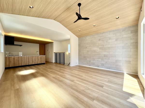 エコカラットを採用したリビング