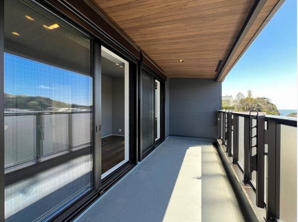 6帖超の広々オーシャンビューバルコニー