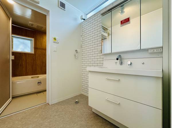 パウダールーム＆バスルーム