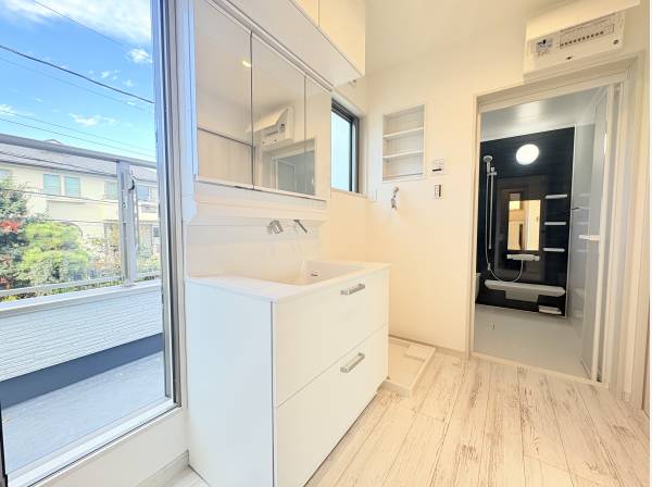 家事動線もしっかり設計されております！