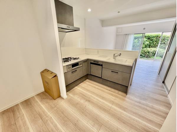 キッチンはL字型で使いやすそうですね。