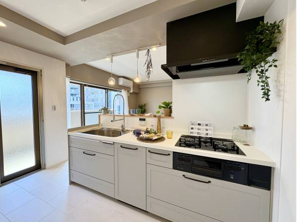 リノベーション時にはキッチン周りも新調済み